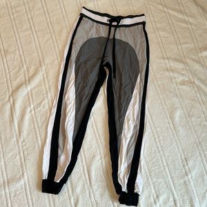 No KA’OI athletic pants
